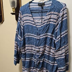 Lane Bryant Blue and White Women's Top 023